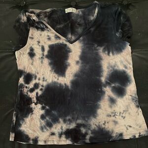 Maurice’s 24/7 tee